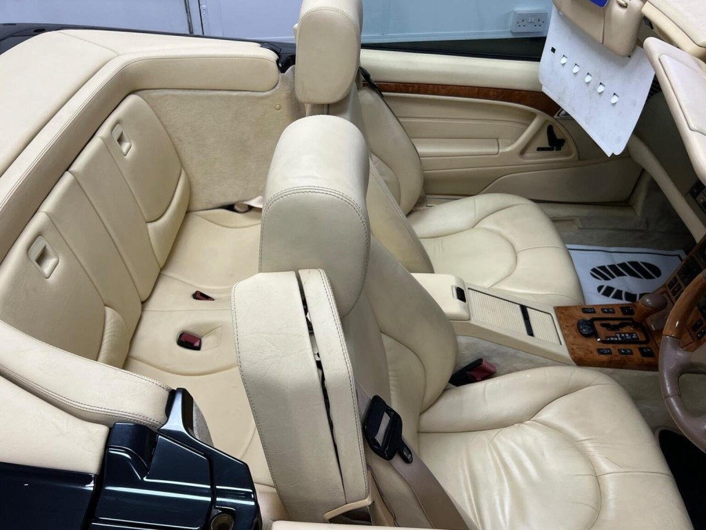 MERCEDES-BENZ 320
