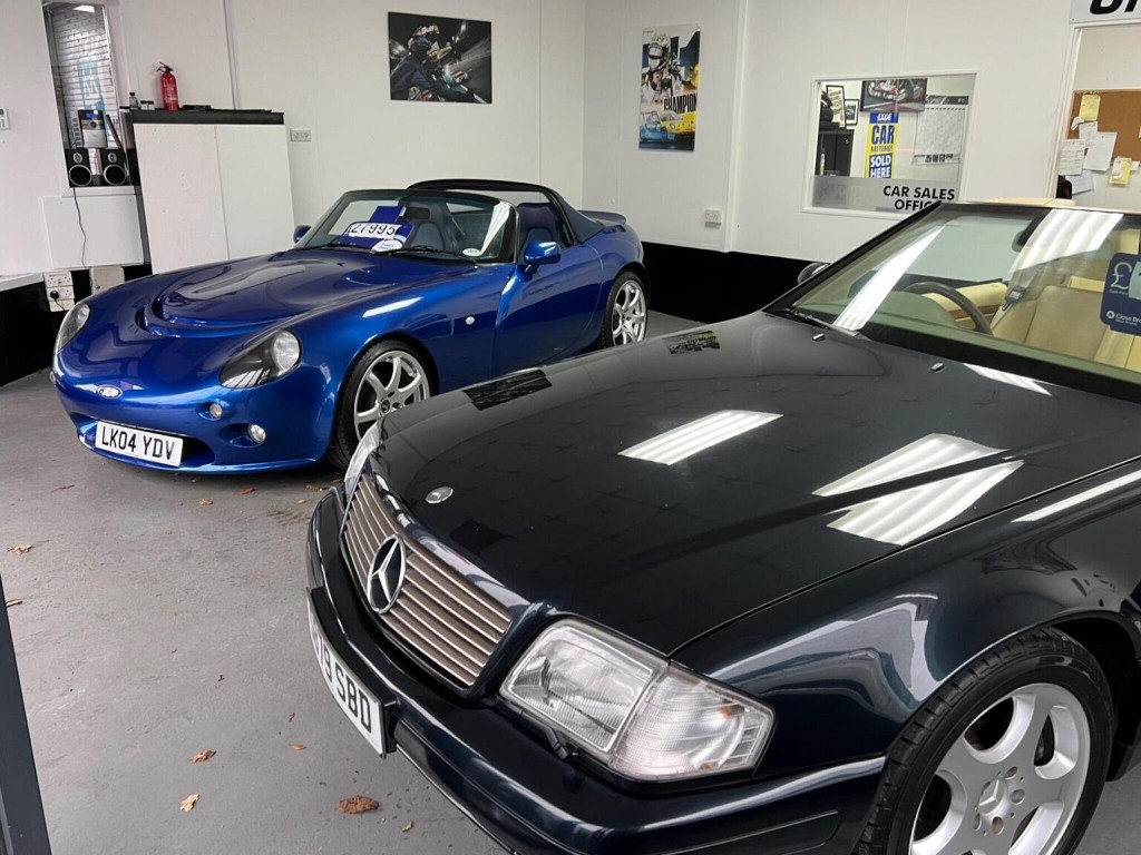 MERCEDES-BENZ 320