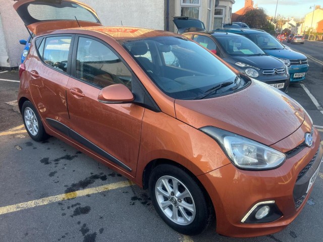 HYUNDAI I10