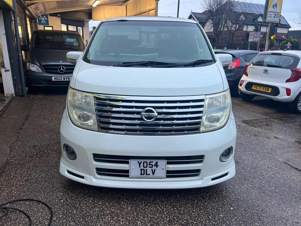 NISSAN ELGRAND