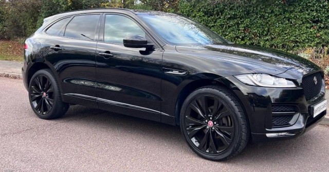 JAGUAR F-PACE