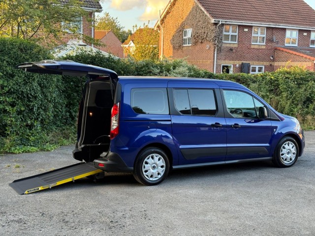 FORD GRAND TOURNEO CONNECT 1.5 TDCi Zetec
