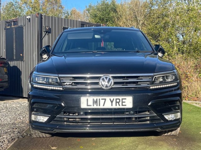 VOLKSWAGEN TIGUAN 2.0 TDI BlueMotion Tech R-Line