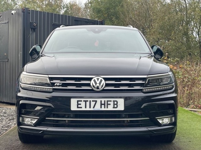 VOLKSWAGEN TIGUAN 2.0 TDI BlueMotion Tech R-Line