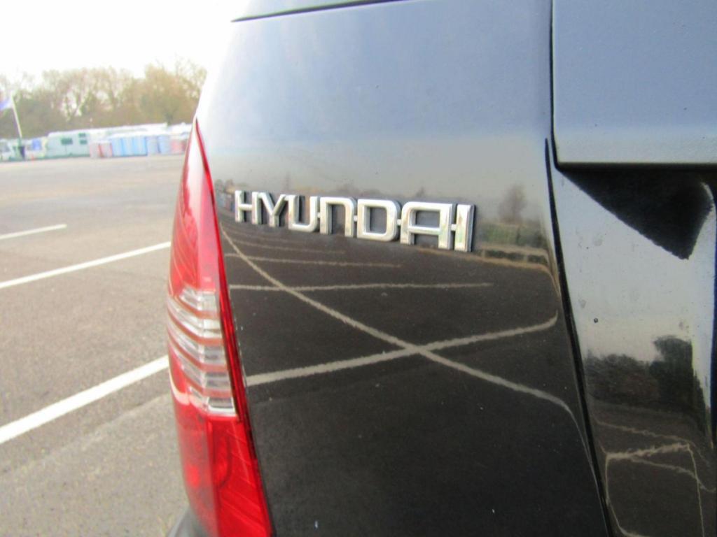 HYUNDAI AMICA