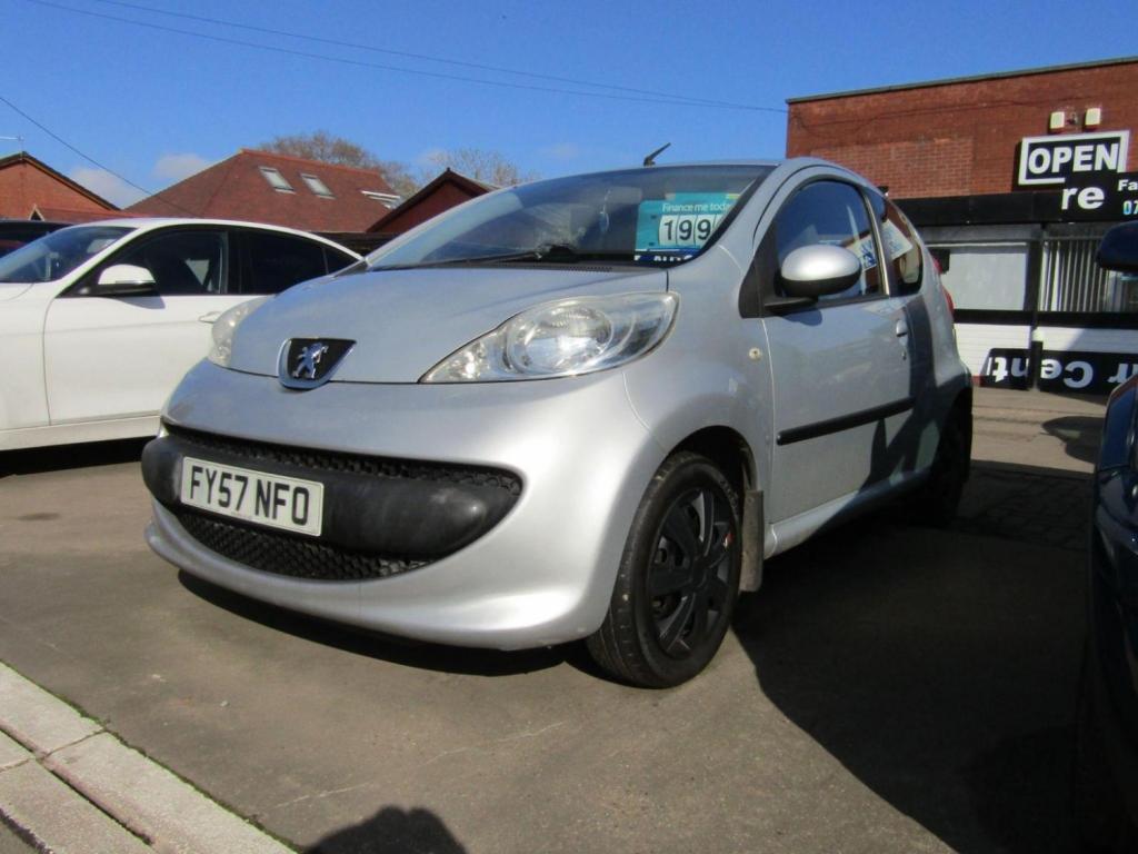 PEUGEOT 107