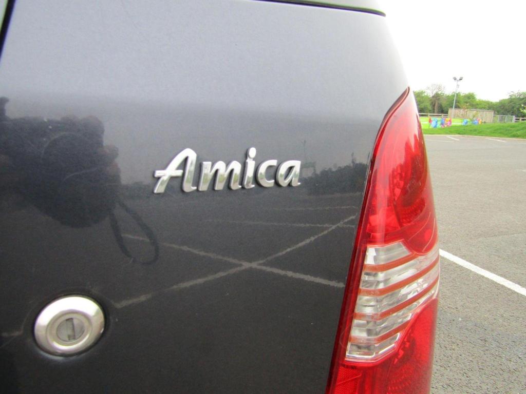 HYUNDAI AMICA