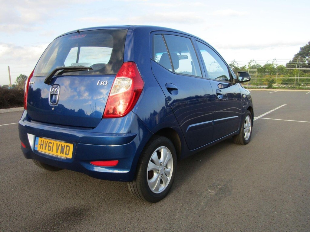 HYUNDAI I10