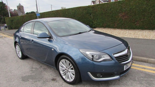 VAUXHALL INSIGNIA