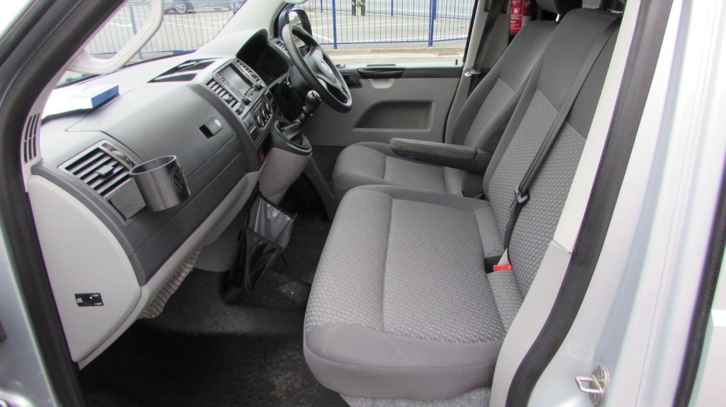VOLKSWAGEN TRANSPORTER