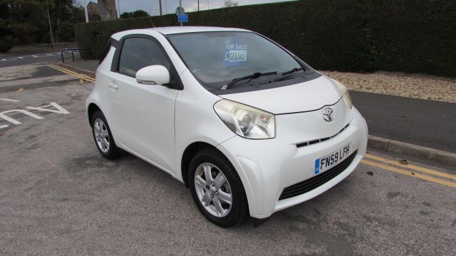 TOYOTA IQ