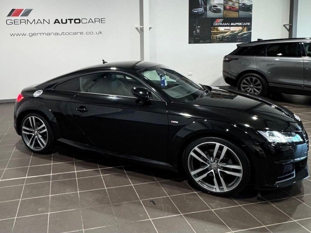 AUDI TT