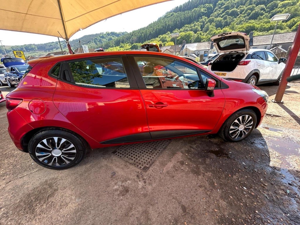 RENAULT CLIO