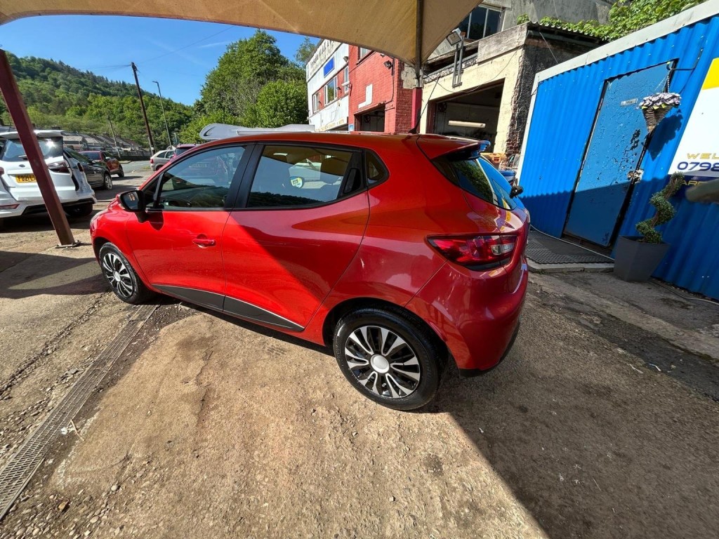 RENAULT CLIO