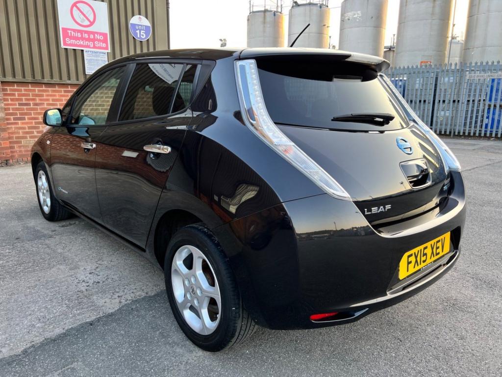 NISSAN LEAF