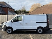 VAUXHALL VIVARO