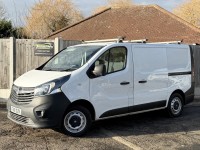 VAUXHALL VIVARO