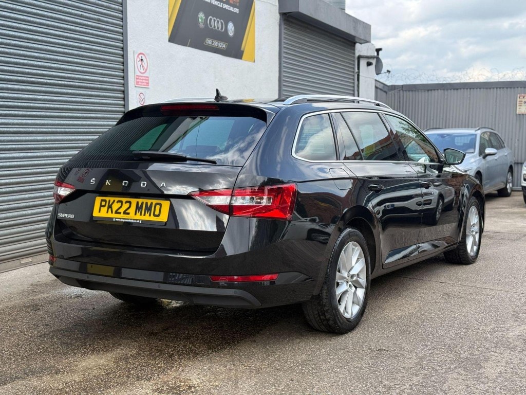 SKODA SUPERB