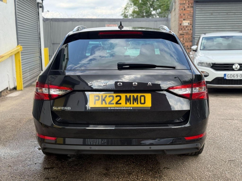 SKODA SUPERB
