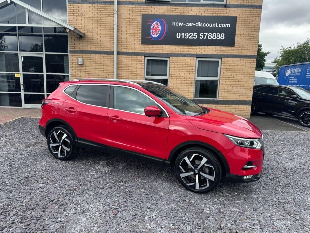 NISSAN QASHQAI 1.3 DIG-T Tekna