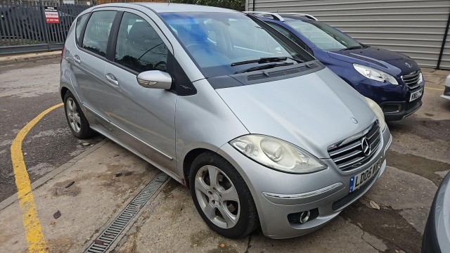 MERCEDES-BENZ A CLASS 1.7 A170 Avantgarde SE CVT 5dr