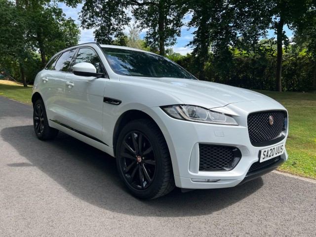 JAGUAR F-PACE 2.0 D180 Chequered Flag