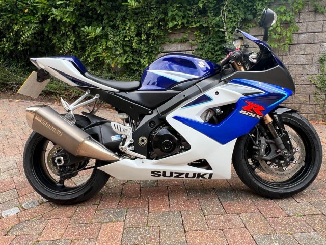 SUZUKI GSXR1000 