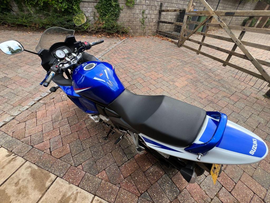 SUZUKI GSX650
