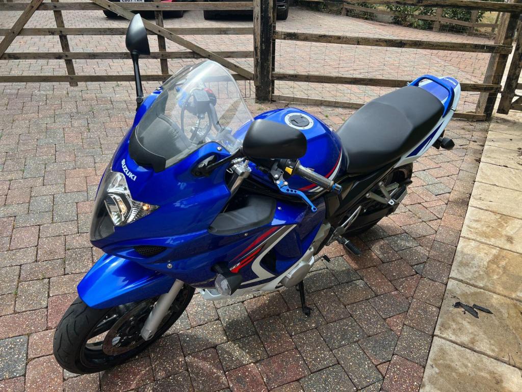SUZUKI GSX650
