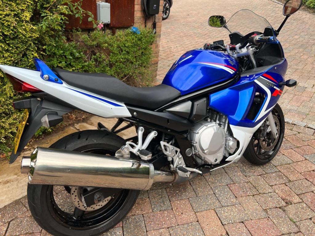 SUZUKI GSX650