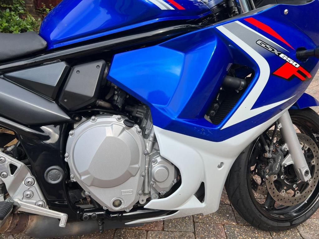 SUZUKI GSX650