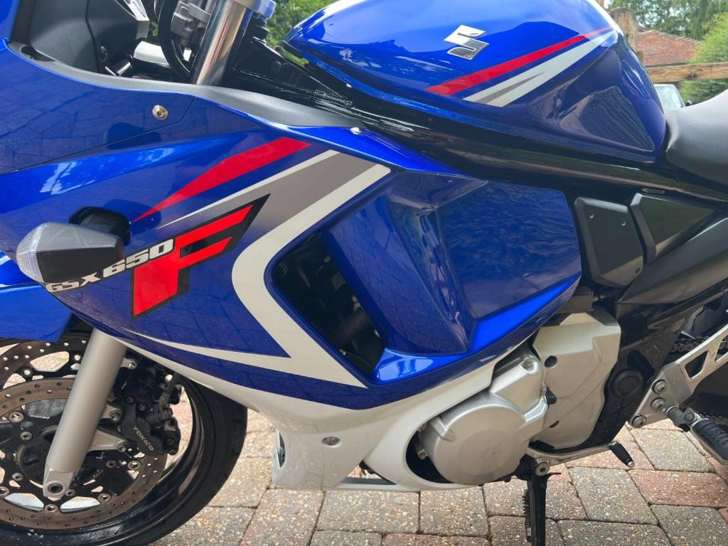 SUZUKI GSX650