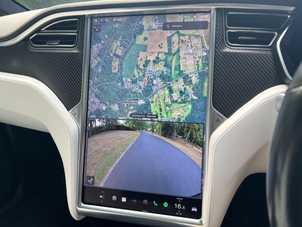 TESLA MODEL X