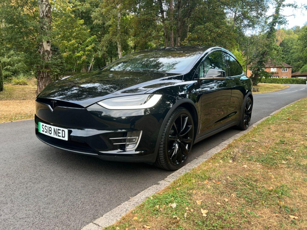 TESLA MODEL X