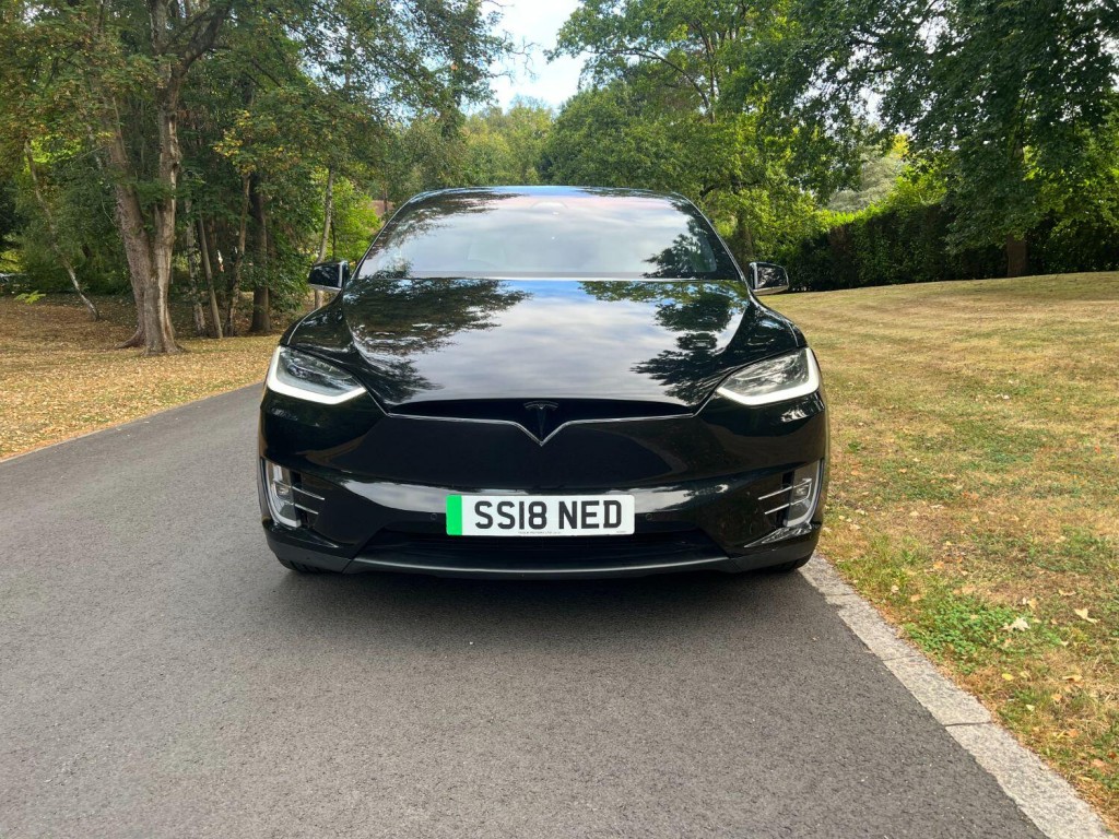 TESLA MODEL X