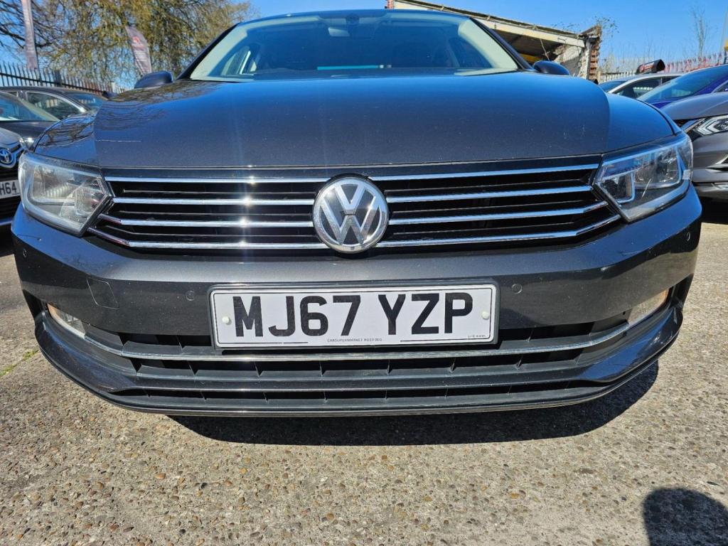VOLKSWAGEN PASSAT
