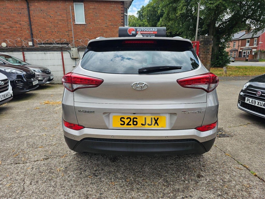 HYUNDAI TUCSON