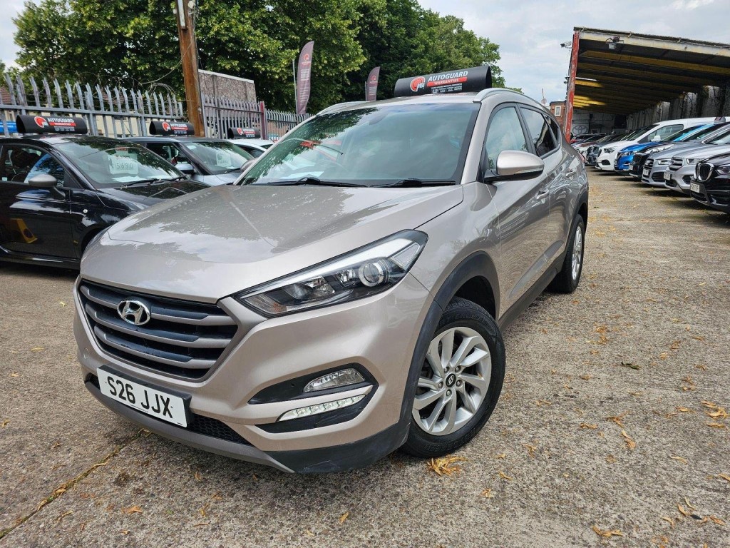 HYUNDAI TUCSON