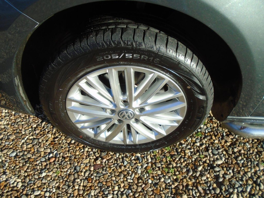 VOLKSWAGEN CADDY MAXI LIFE