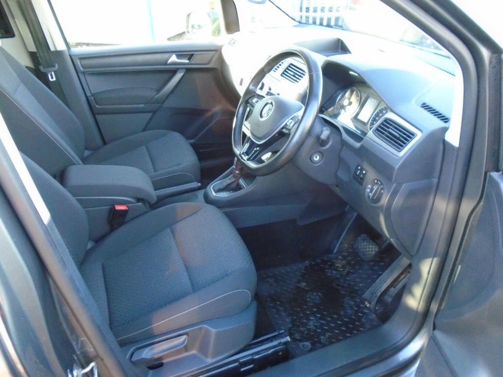 VOLKSWAGEN CADDY MAXI LIFE