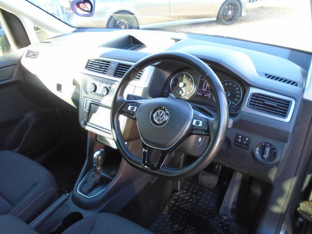 VOLKSWAGEN CADDY MAXI LIFE