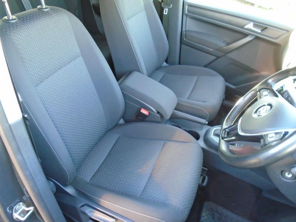 VOLKSWAGEN CADDY MAXI LIFE