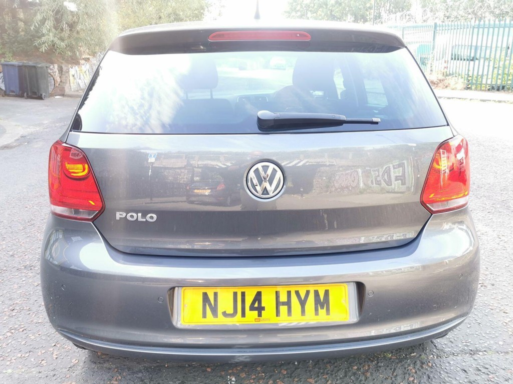 VOLKSWAGEN POLO