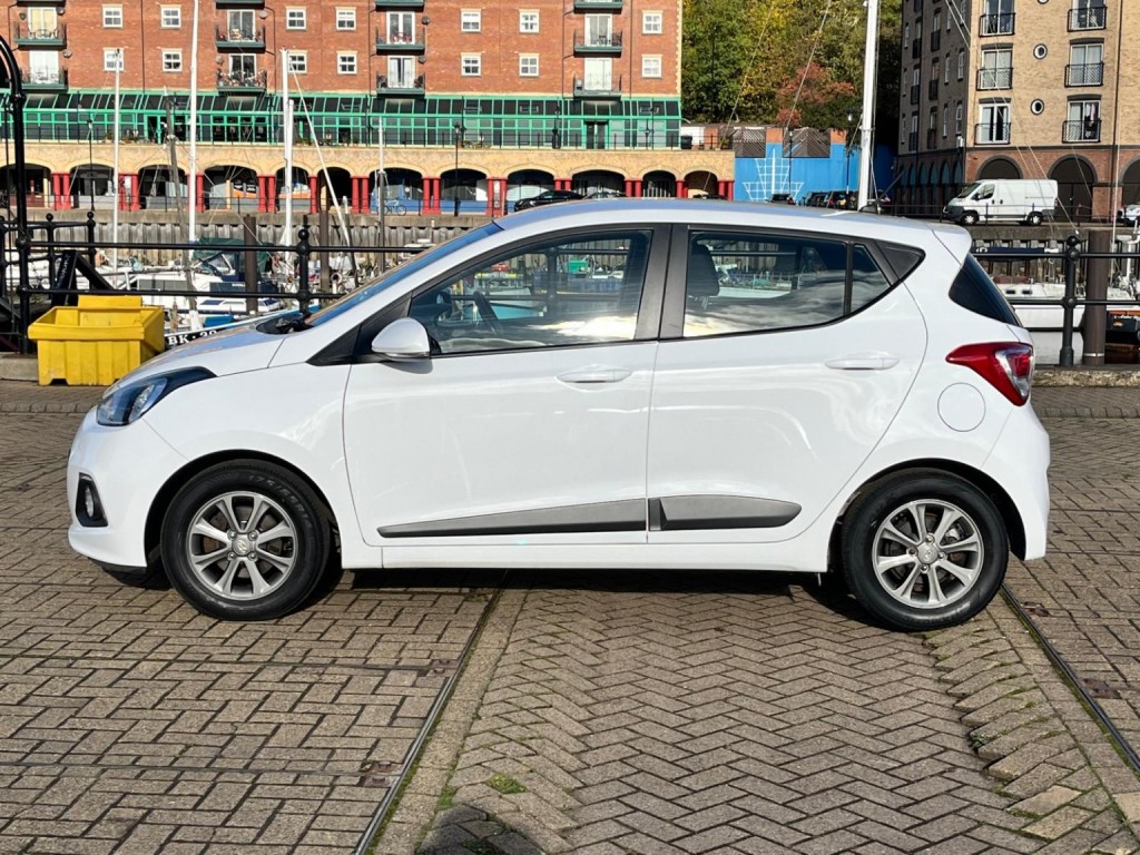 HYUNDAI I10