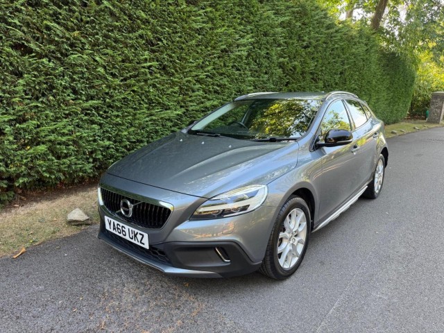 VOLVO V40 CROSS COUNTRY