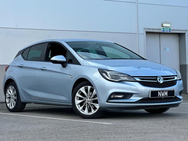 VAUXHALL ASTRA 1.4i Tech Line Nav Euro 6 5dr