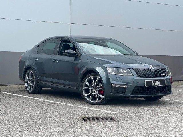 SKODA OCTAVIA 2.0 TDI vRS DSG Euro 6 (s/s) 5dr (SNav)