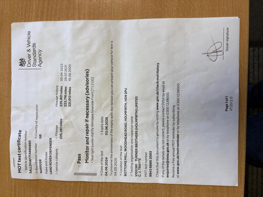 LAND ROVER DEFENDER 110