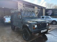 LAND ROVER DEFENDER 110