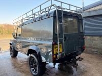LAND ROVER DEFENDER 110